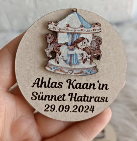 25 Adet Atlıkarınca Figürlü Ahşap Magnet F1132